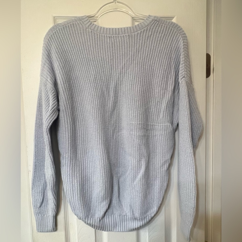 Blue hollister sweater - Picture 2 of 3